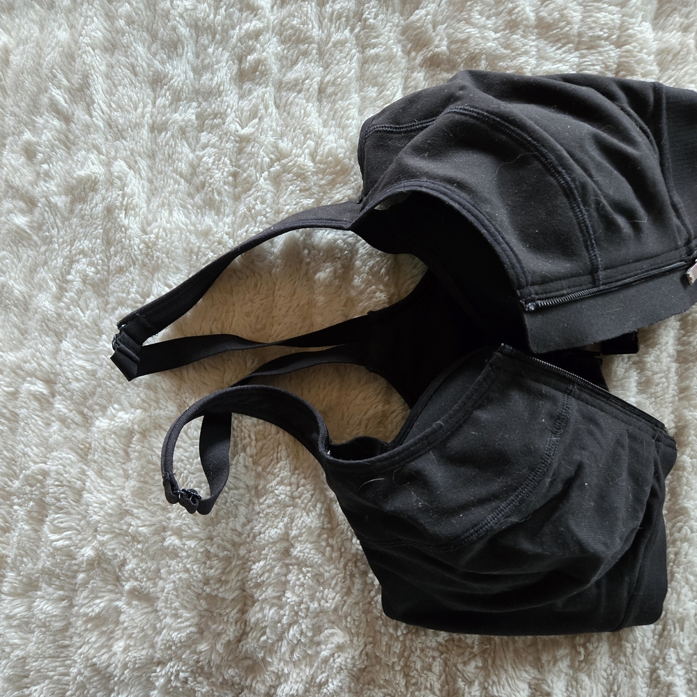 Black Sports Bra